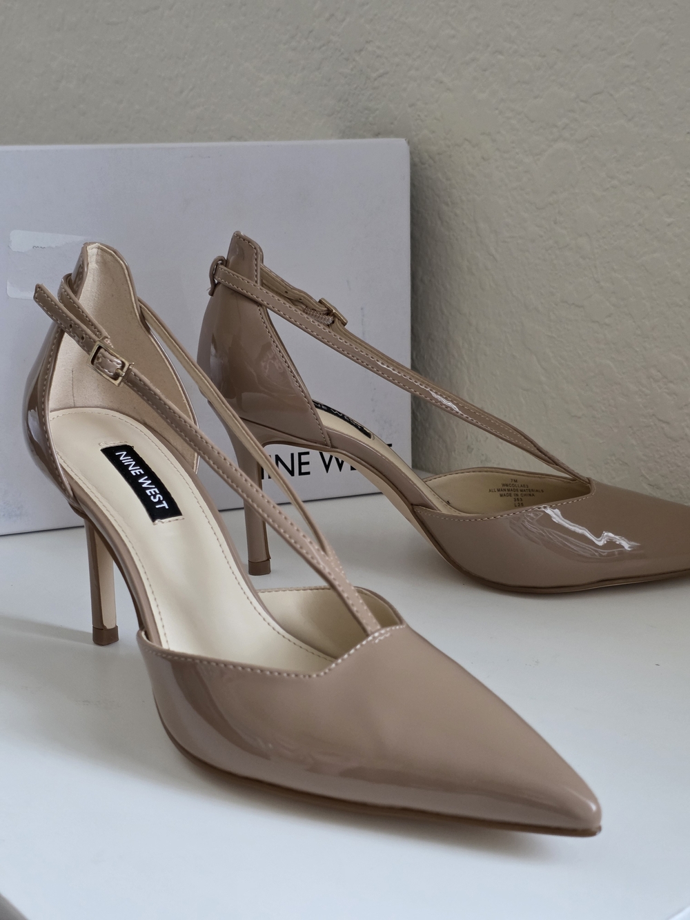 Nine West Condea Pointed Toe Patent Slingback Pumps Nude Size 7